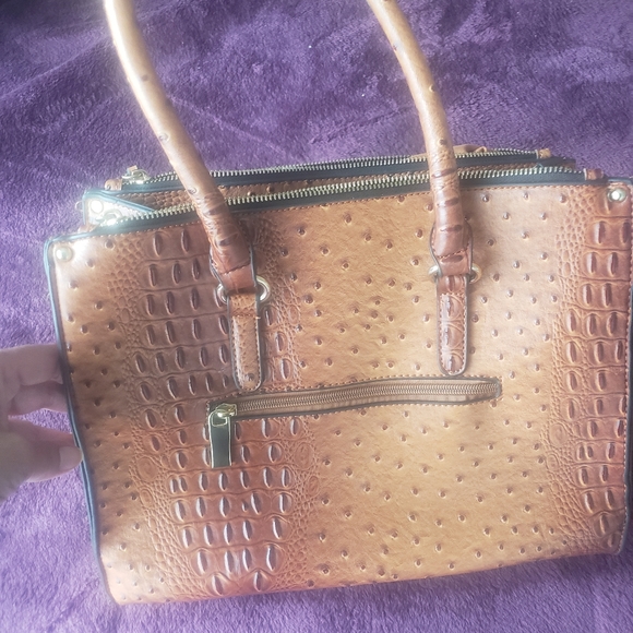 Handbag - Picture 4 of 4